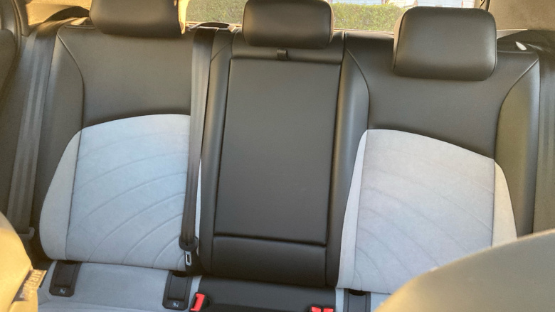 Volkswagen ID.3 150kW Family Pro Performance 58kWh 5dr Auto Electric Hatchback